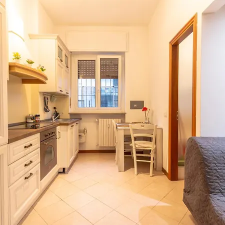 アパート Modern Loft In Near Metro And San Siro ミラノ